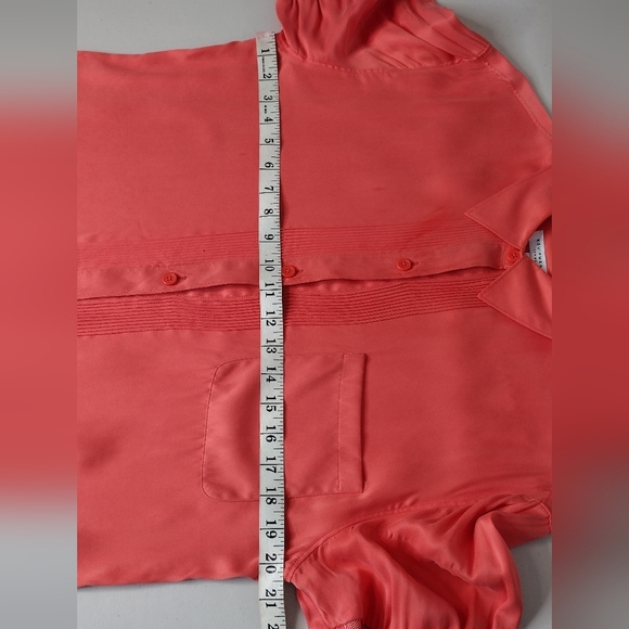 Equipment Femme Short Sleeve Button Down Blouse Size M - Picture 9 of 16